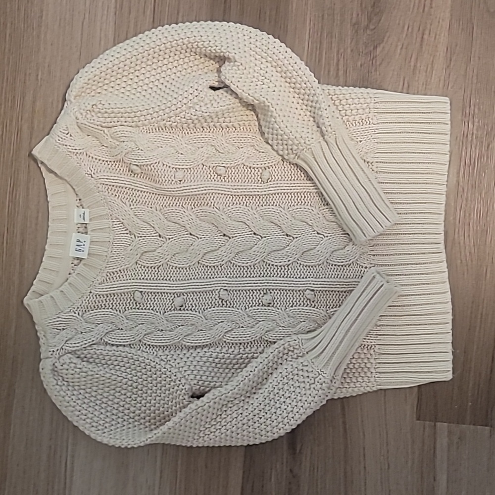 Nwot girls gap sweater